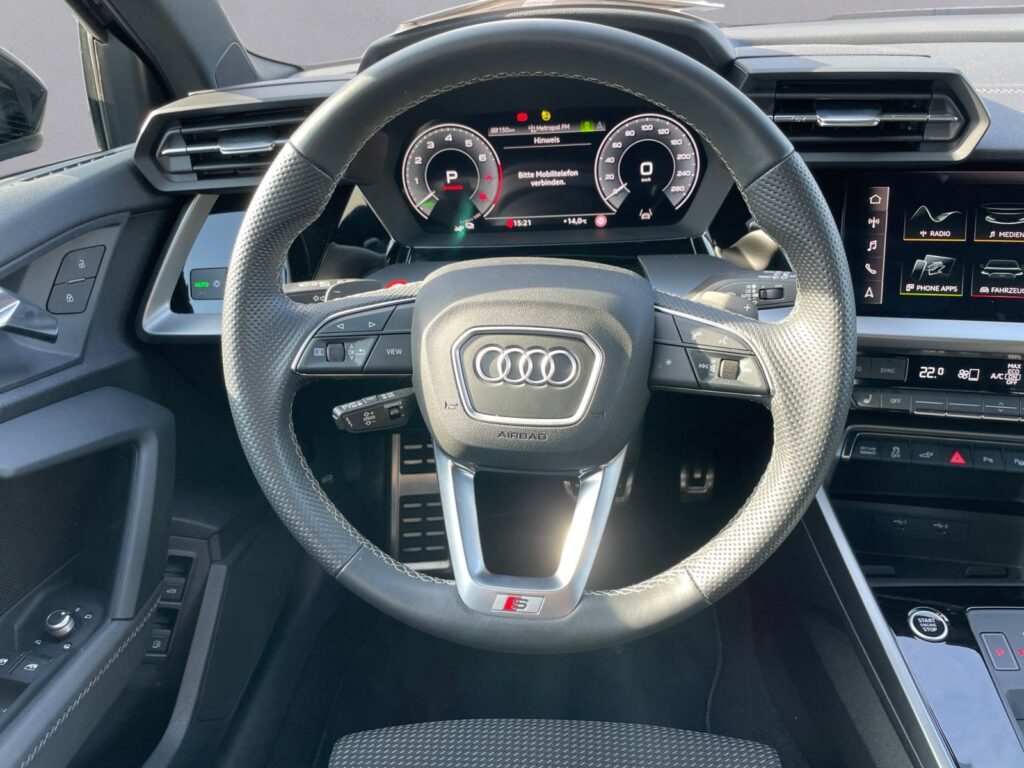 Audi A3 Exposé-Bild 12