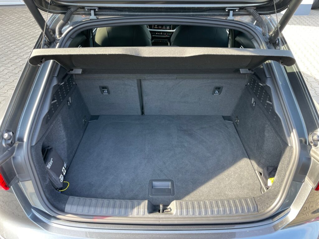 Audi A3 Exposé-Bild 16