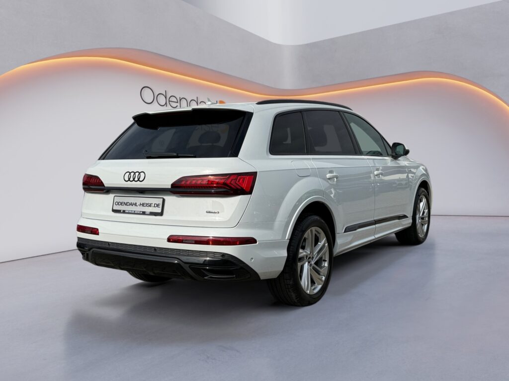 Audi Q7 Exposé-Bild 5