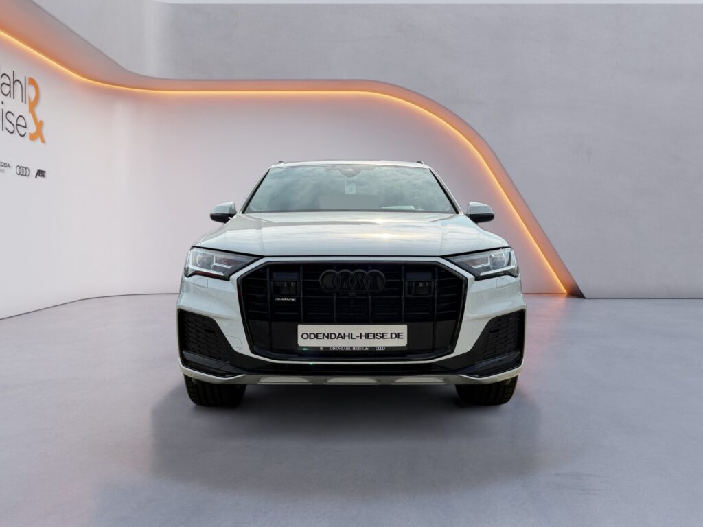 Audi Q7 Exposé-Bild 8