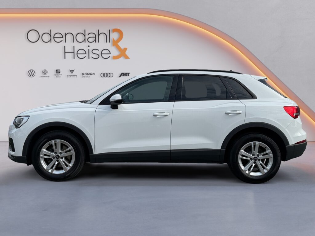 Audi Q3 Exposé-Bild 2