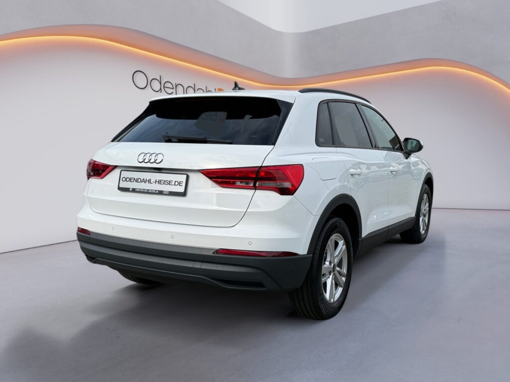 Audi Q3 Exposé-Bild 5