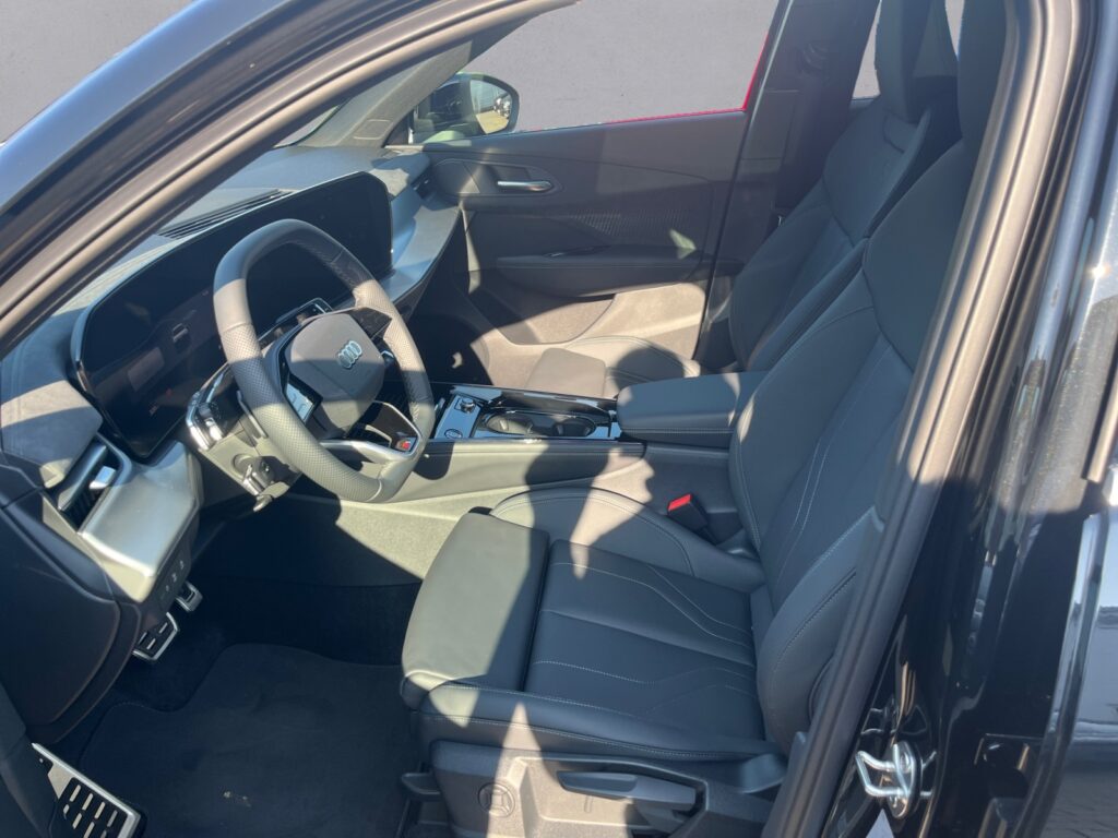 Audi Q3 Exposé-Bild 9