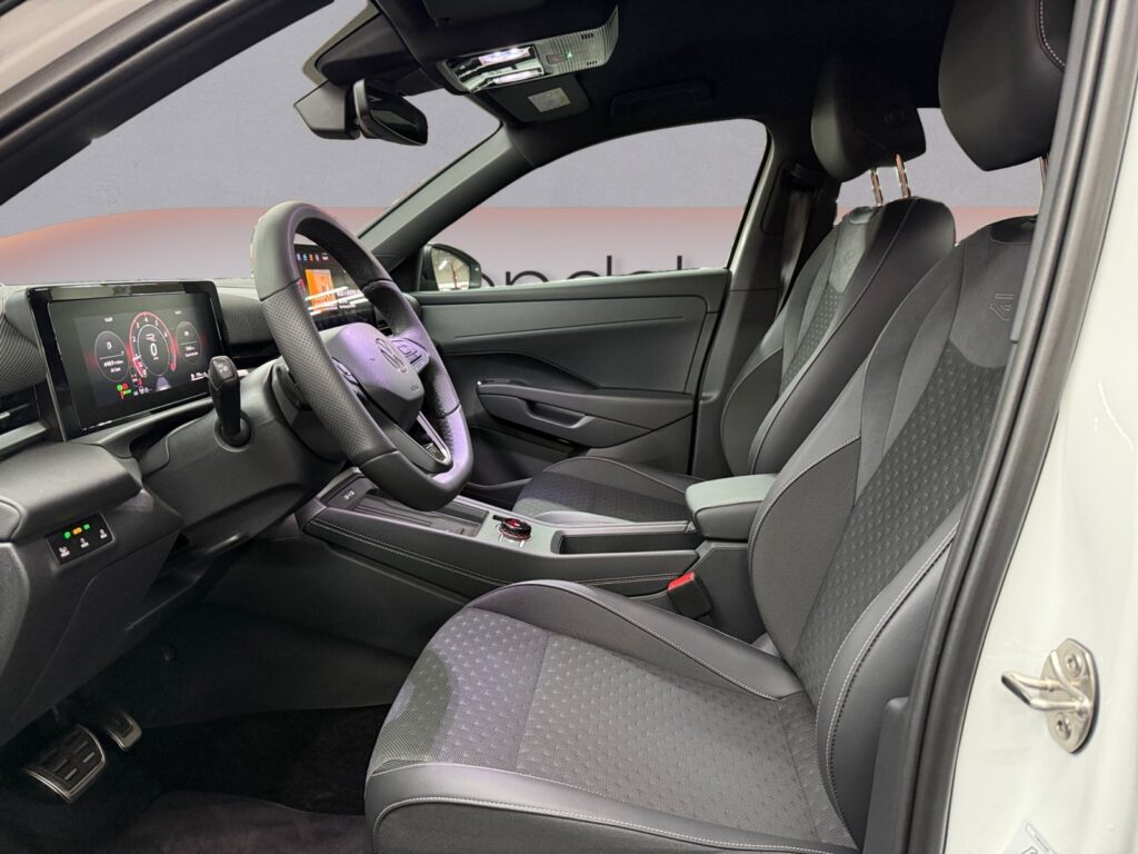 VW T-Roc Exposé-Bild 9