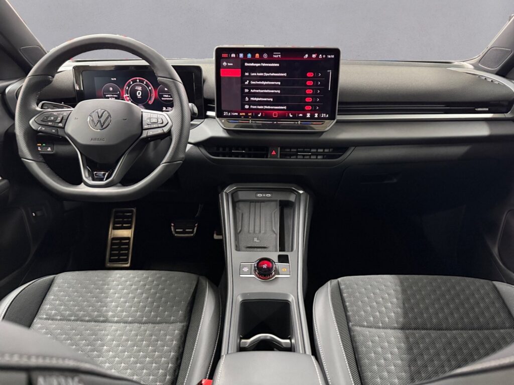 VW T-Roc Exposé-Bild 10