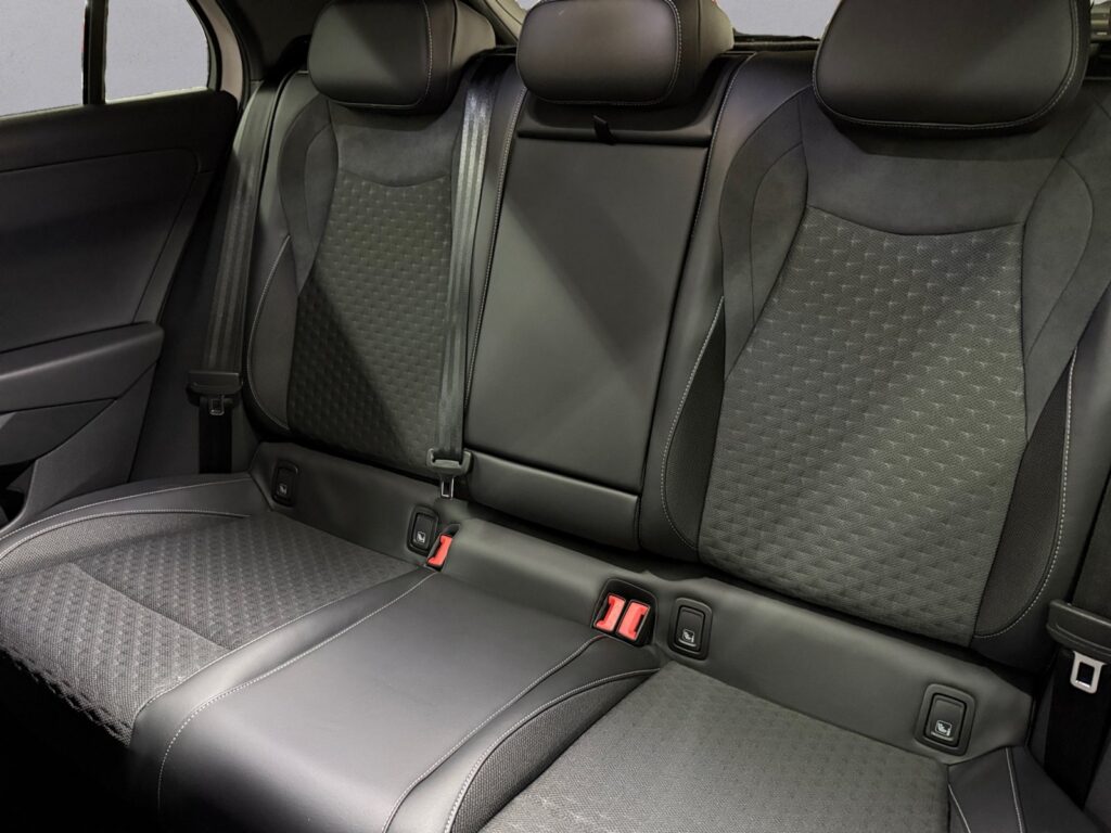 VW T-Roc Exposé-Bild 13