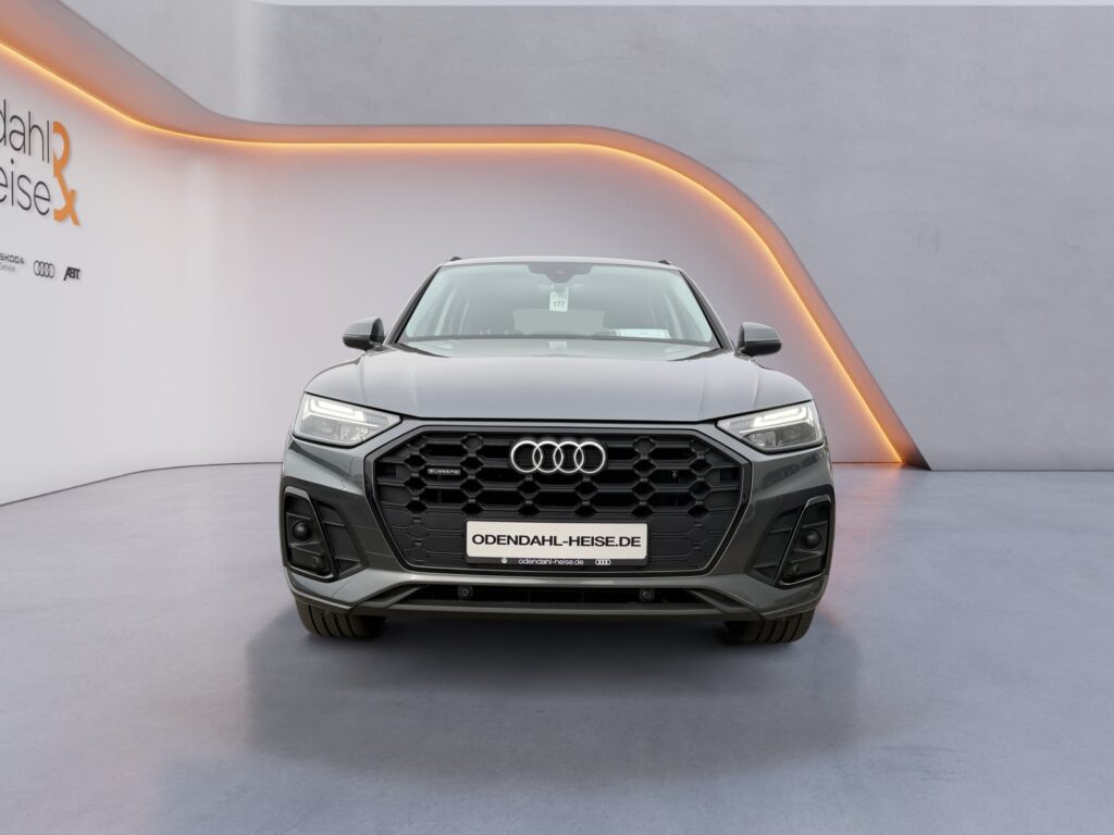 Audi Q5 Exposé-Bild 8