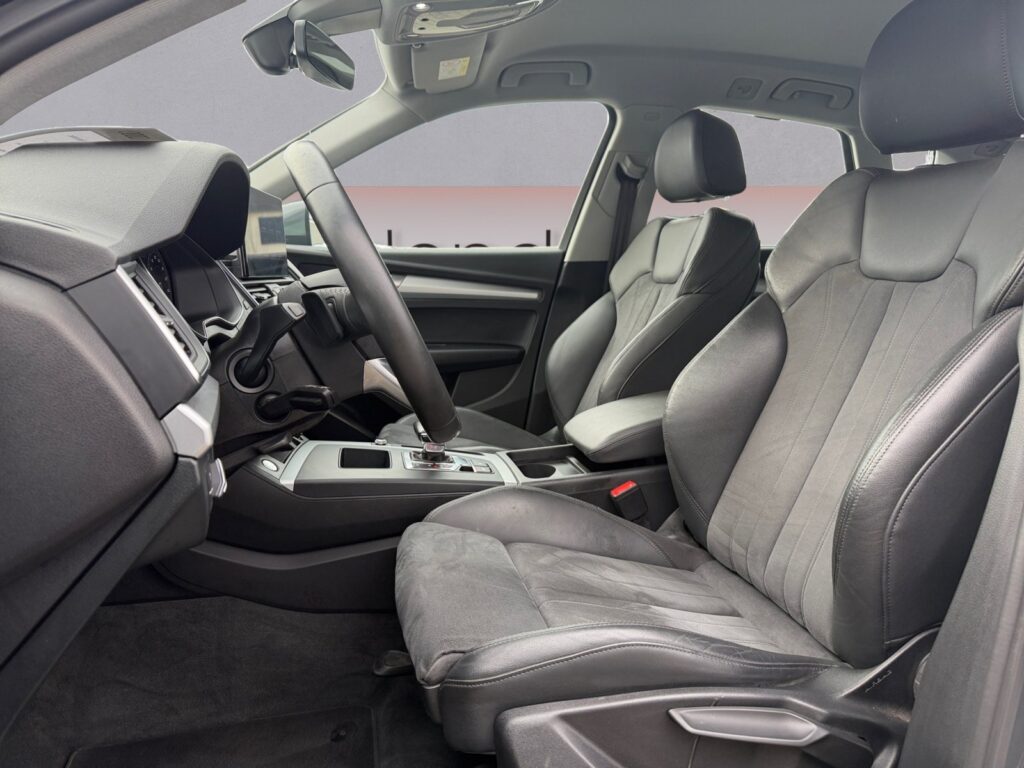 Audi Q5 Exposé-Bild 15