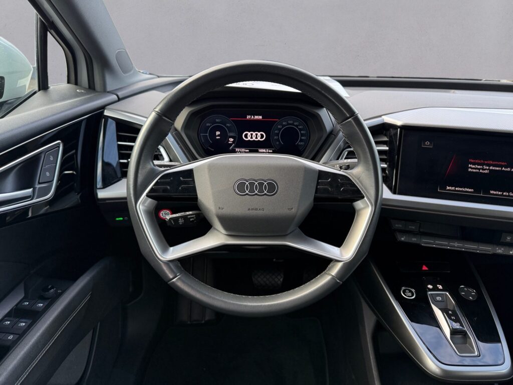 Audi Q4 Exposé-Bild 12