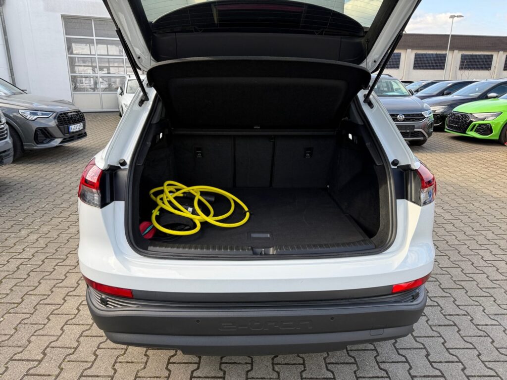 Audi Q4 Exposé-Bild 16