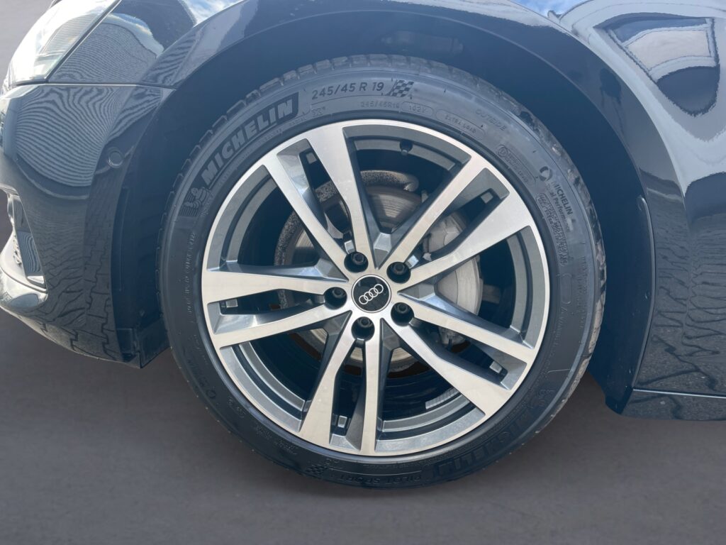 Audi A6 Exposé-Bild 14