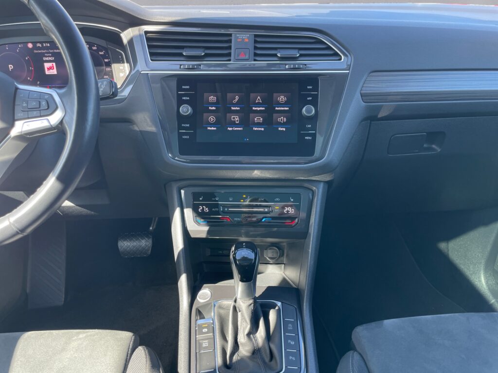 VW Tiguan Allspace Exposé-Bild 11