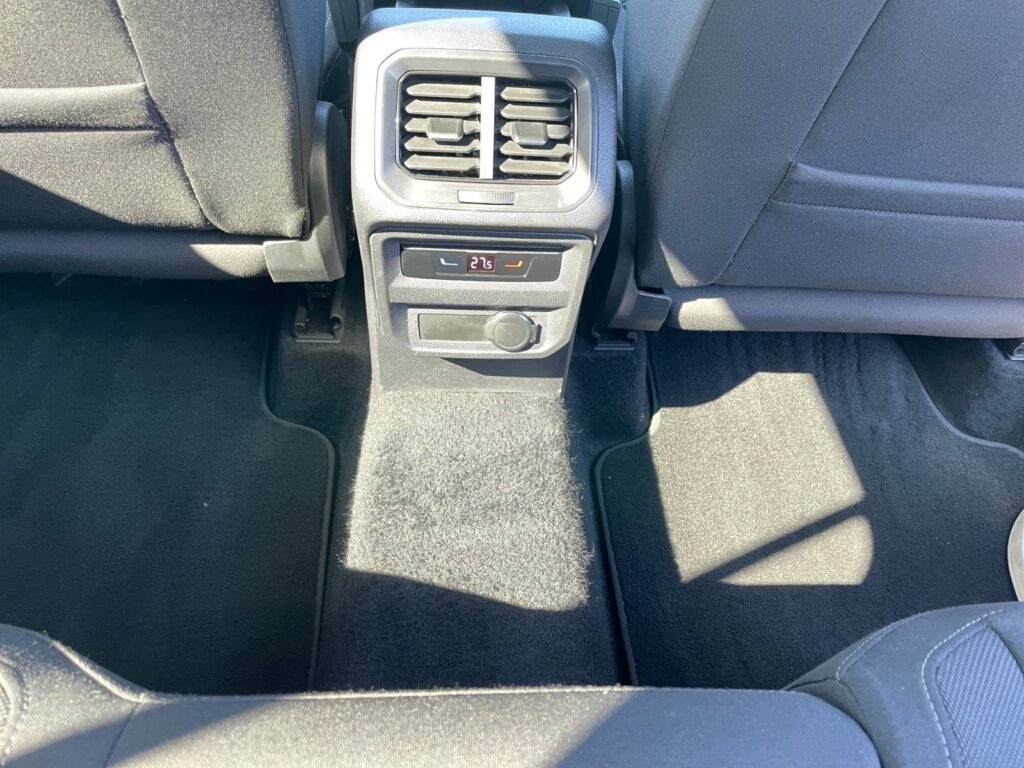 VW Tiguan Allspace Exposé-Bild 16