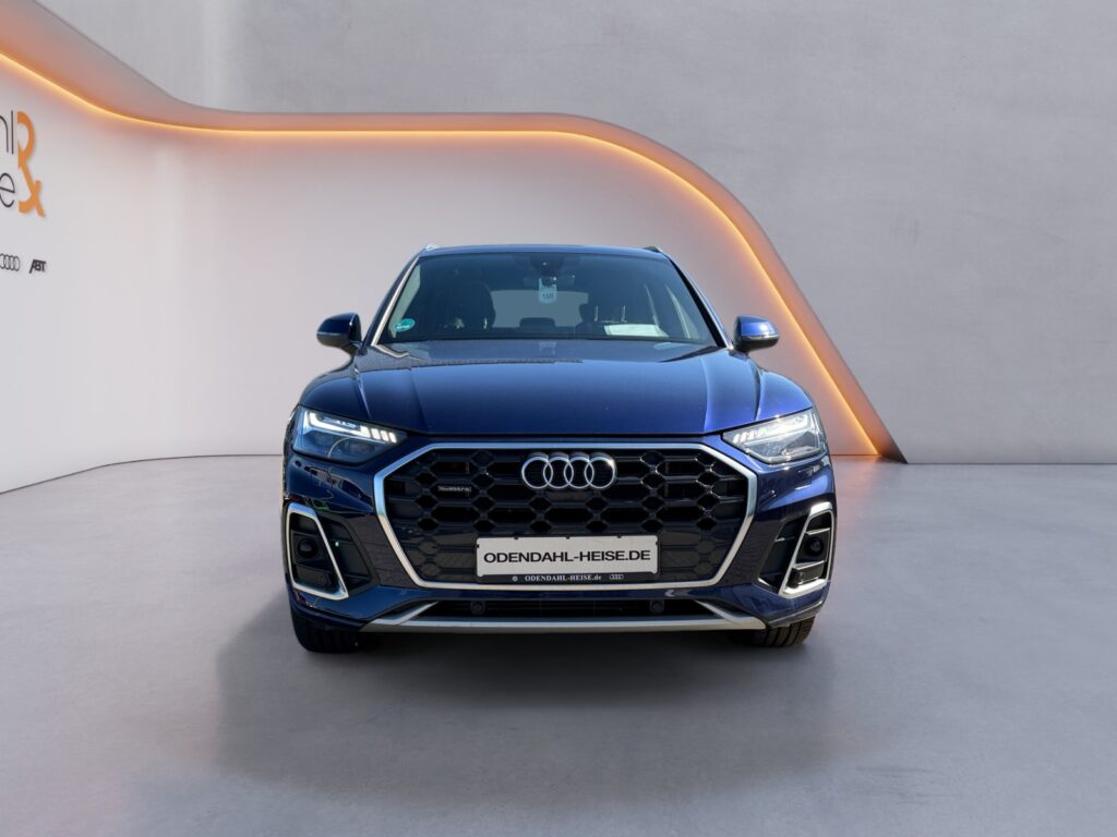 Audi Q5 Exposé-Bild 8