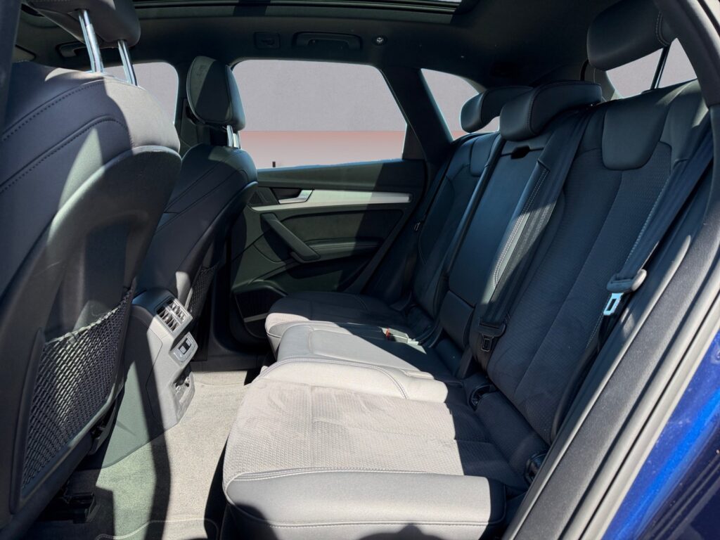 Audi Q5 Exposé-Bild 13