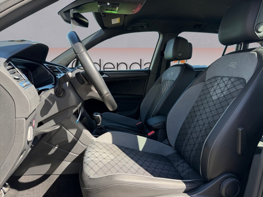 VW Tiguan Exposé-Bild 9