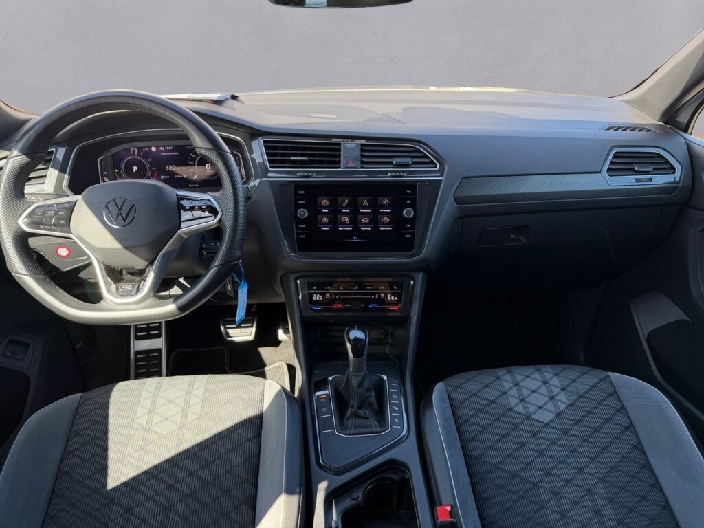 VW Tiguan Exposé-Bild 10