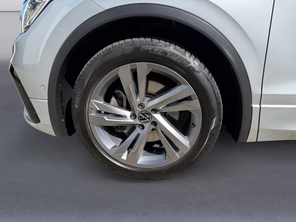 VW Tiguan Exposé-Bild 14