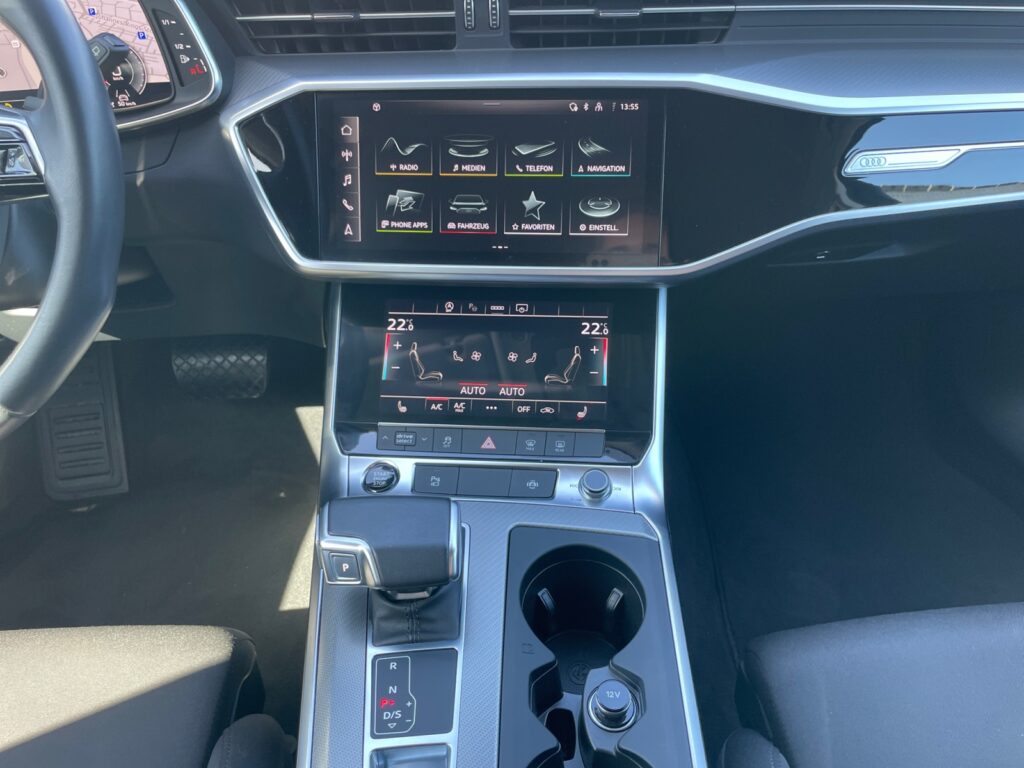 Audi A6 Exposé-Bild 11