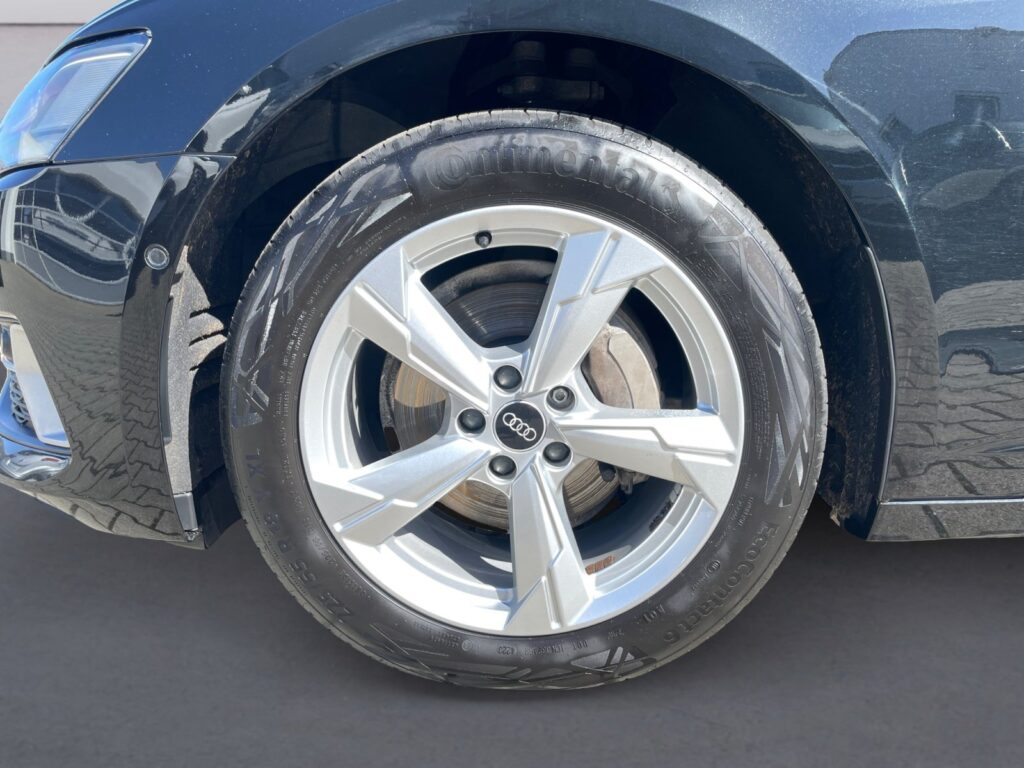 Audi A6 Exposé-Bild 14