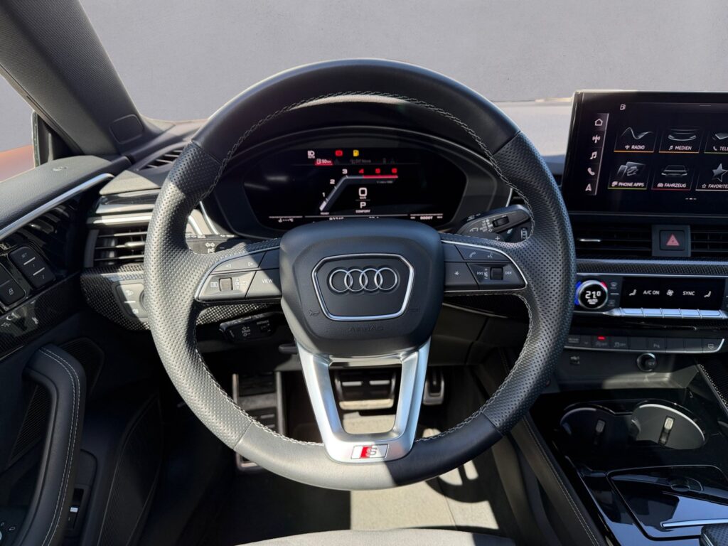Audi S5 Exposé-Bild 12