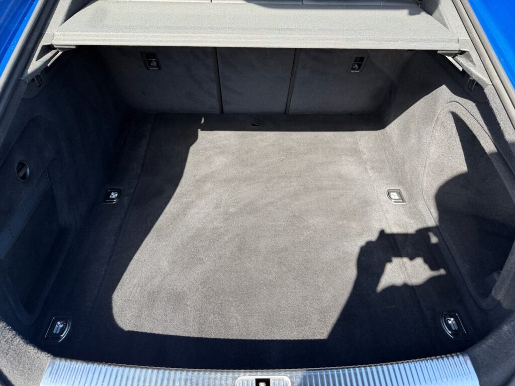 Audi S5 Exposé-Bild 17