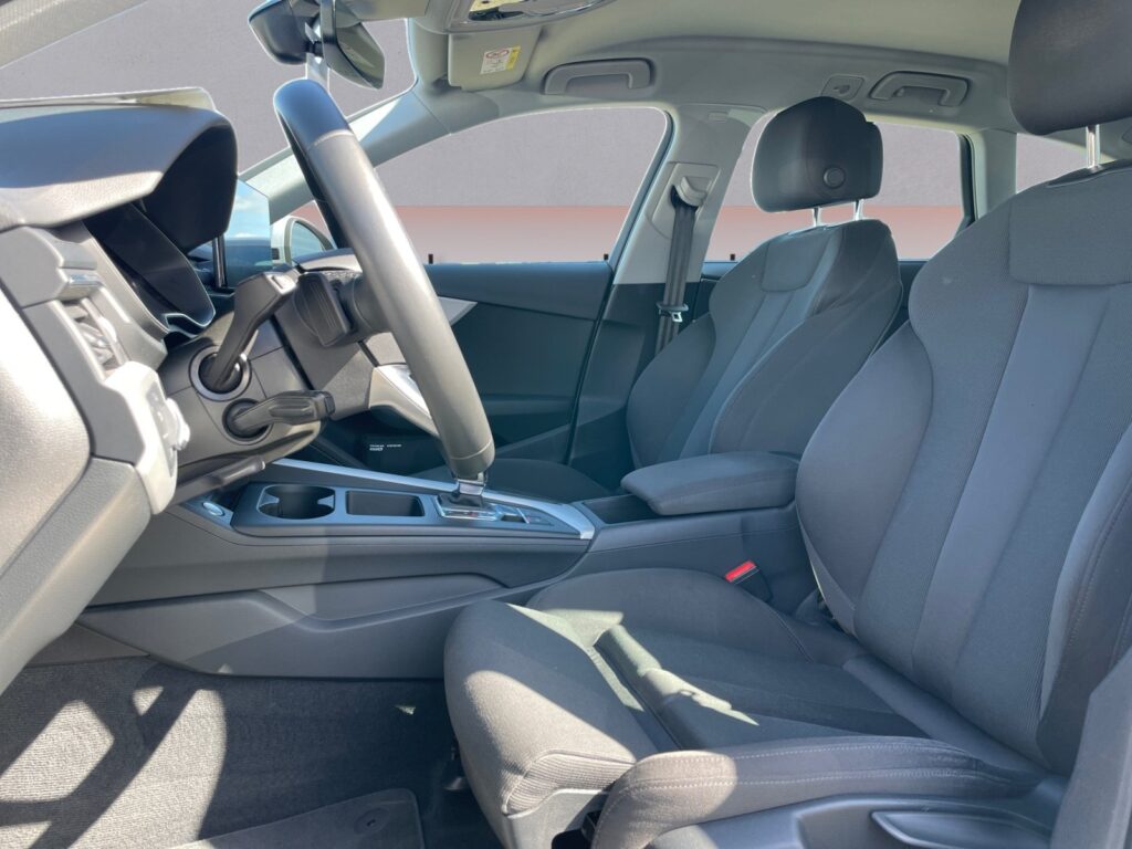 Audi A4 Exposé-Bild 9