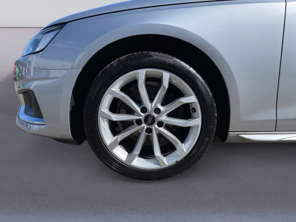 Audi A4 Exposé-Bild 14