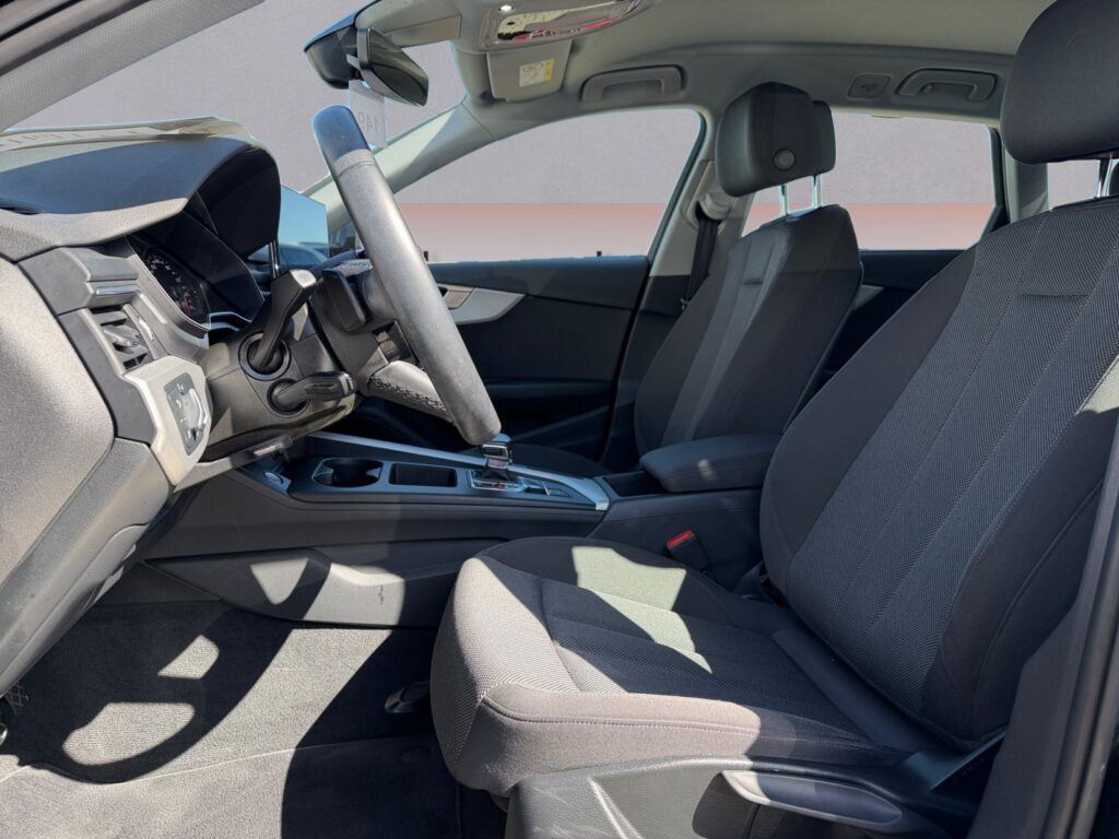 Audi A4 Exposé-Bild 9