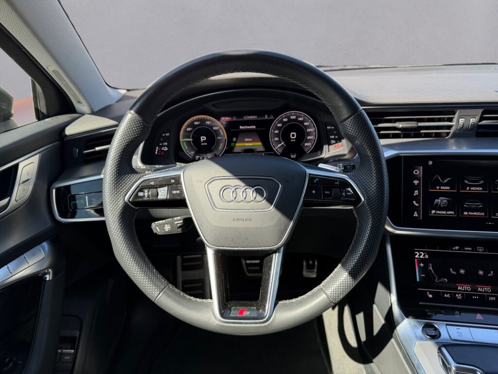 Audi A6 Exposé-Bild 12