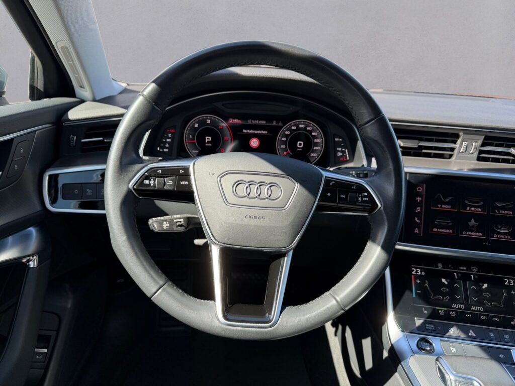 Audi A6 Exposé-Bild 12