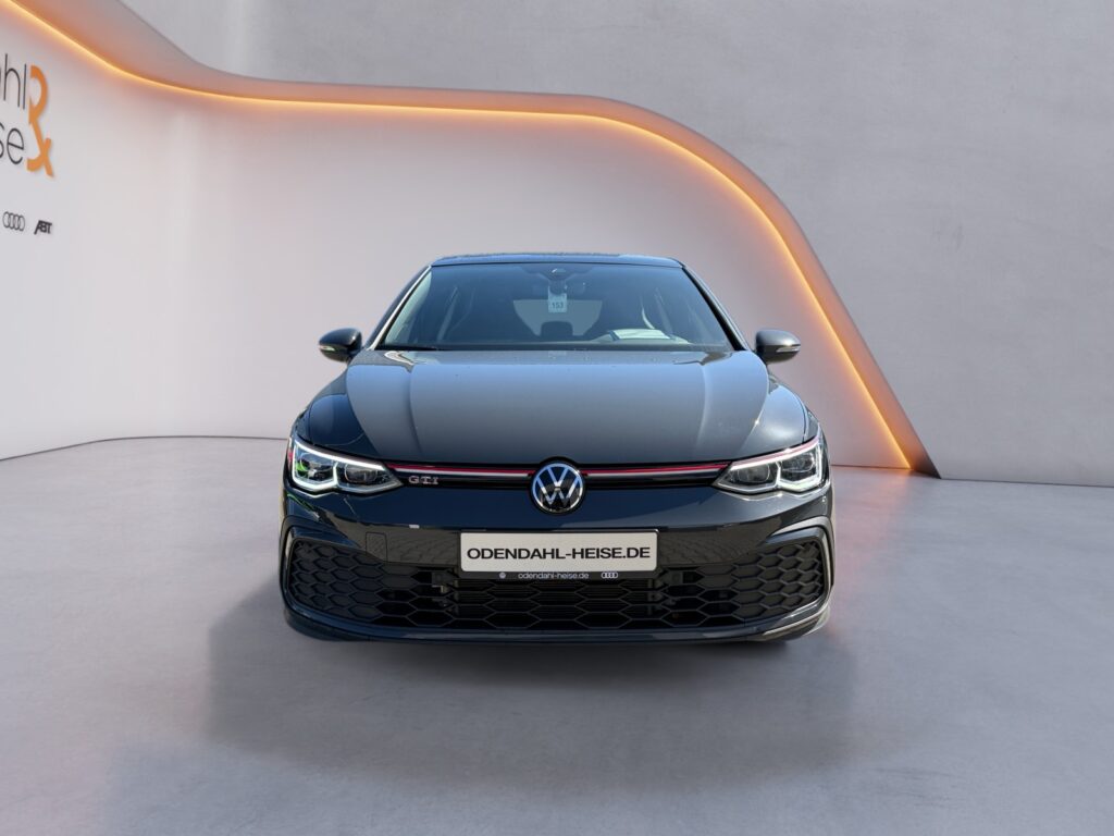 VW Golf Exposé-Bild 8