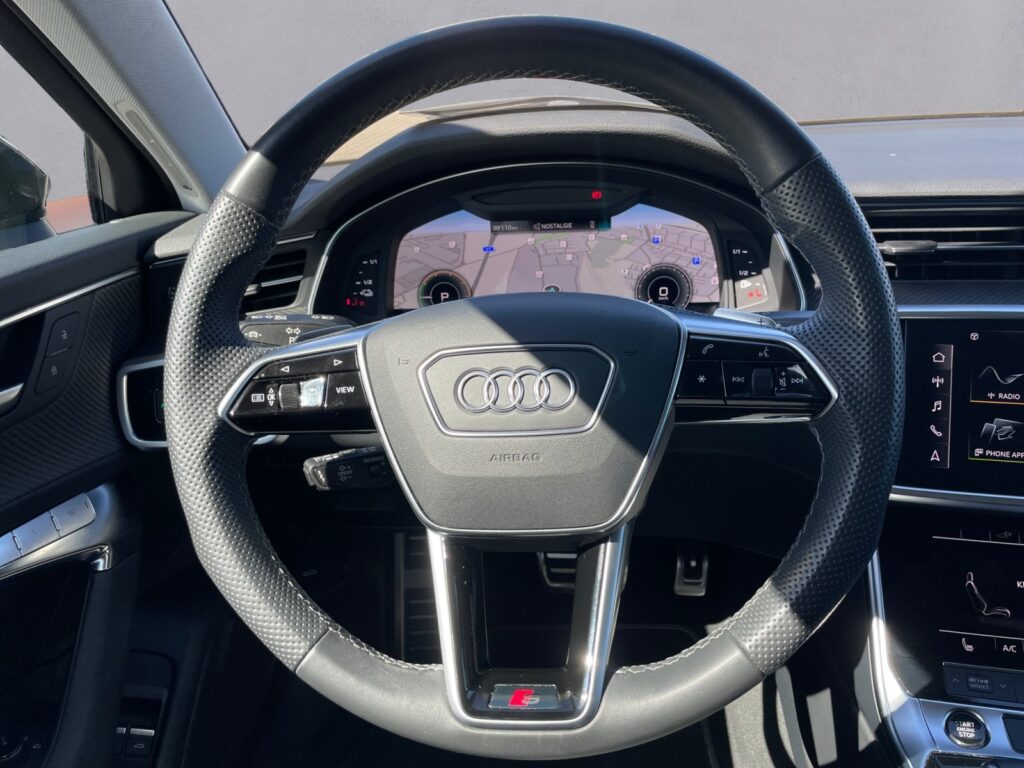 Audi A6 Exposé-Bild 12