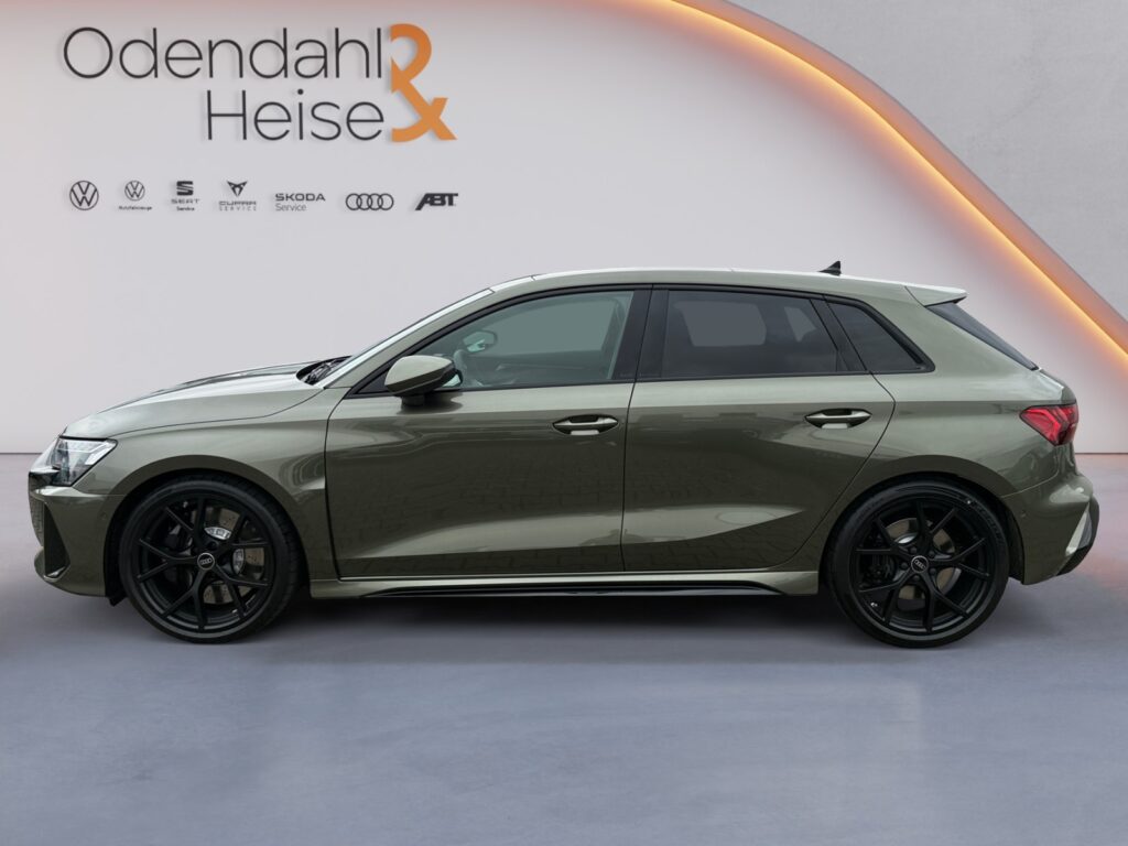 Audi RS3 Exposé-Bild 2