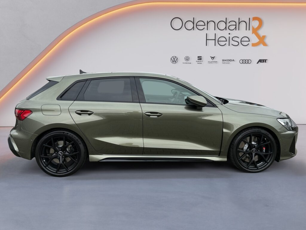 Audi RS3 Exposé-Bild 6