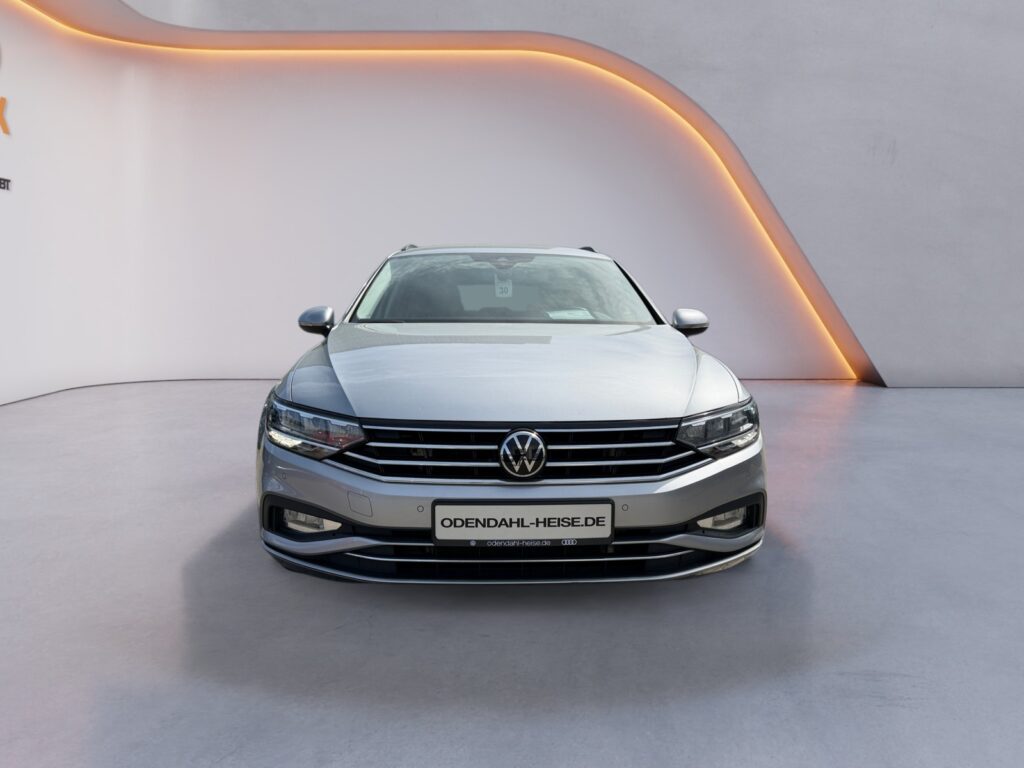 VW Passat Variant Exposé-Bild 7