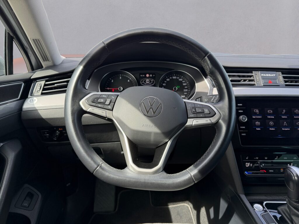 VW Passat Variant Exposé-Bild 11