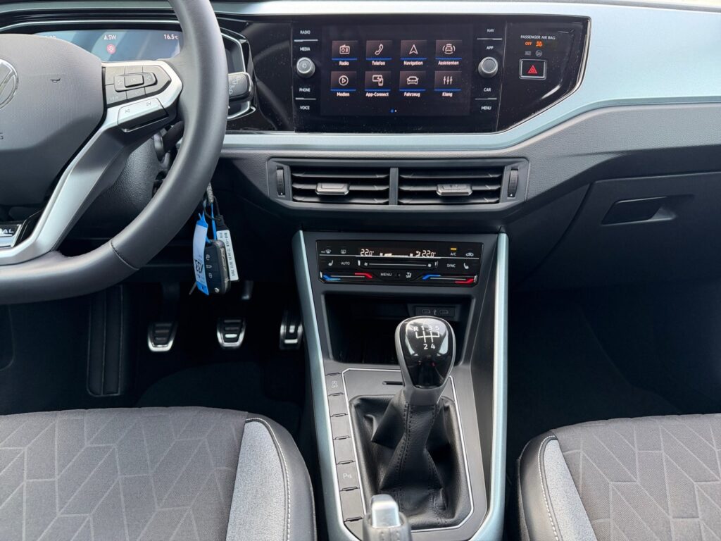 VW Taigo Exposé-Bild 11