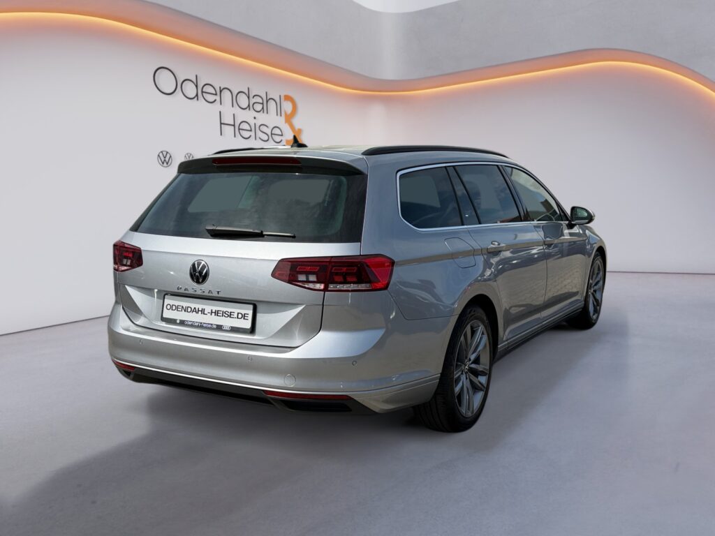 VW Passat Variant Exposé-Bild 5
