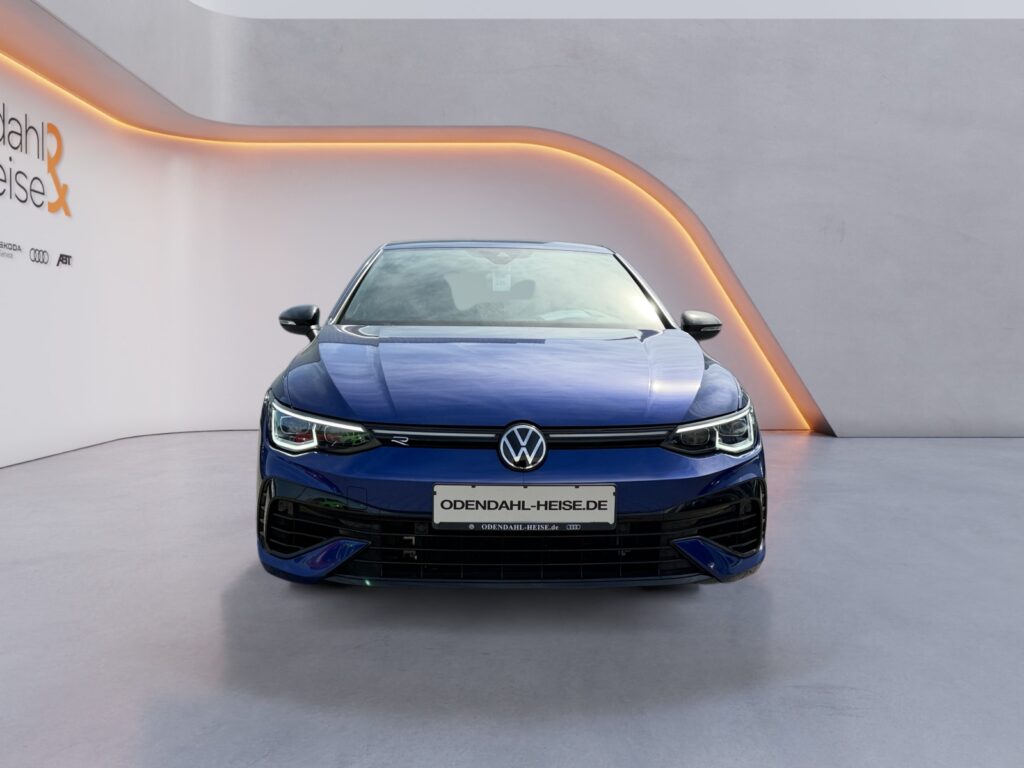 VW Golf Exposé-Bild 8