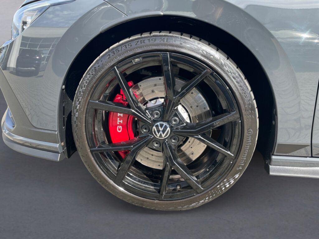 VW Golf Exposé-Bild 14