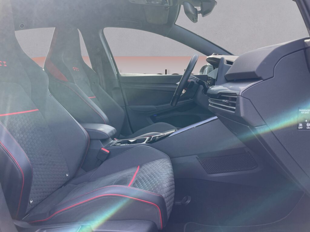 VW Golf Exposé-Bild 15