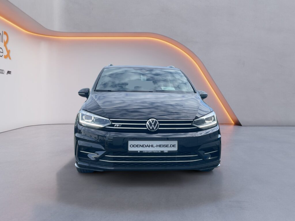 VW Touran Exposé-Bild 8