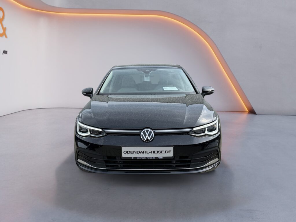 VW Golf Exposé-Bild 8