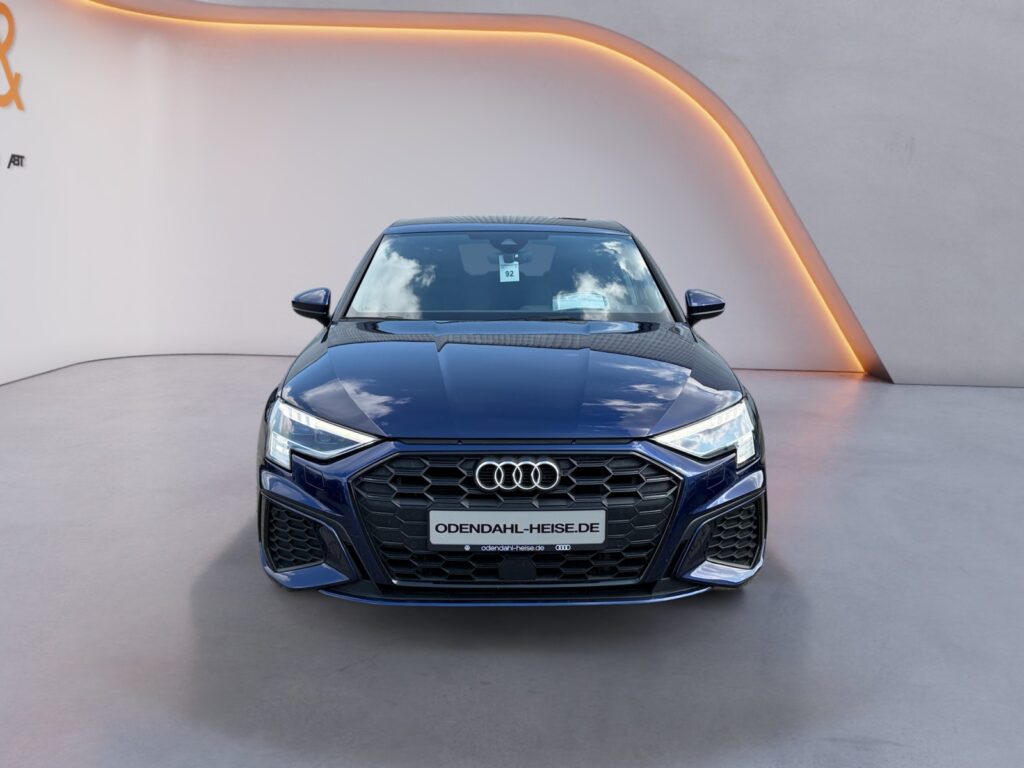 Audi A3 Exposé-Bild 8