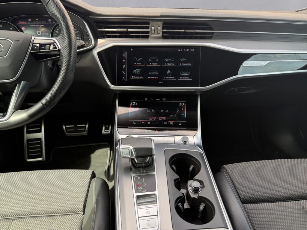 Audi A6 Exposé-Bild 11
