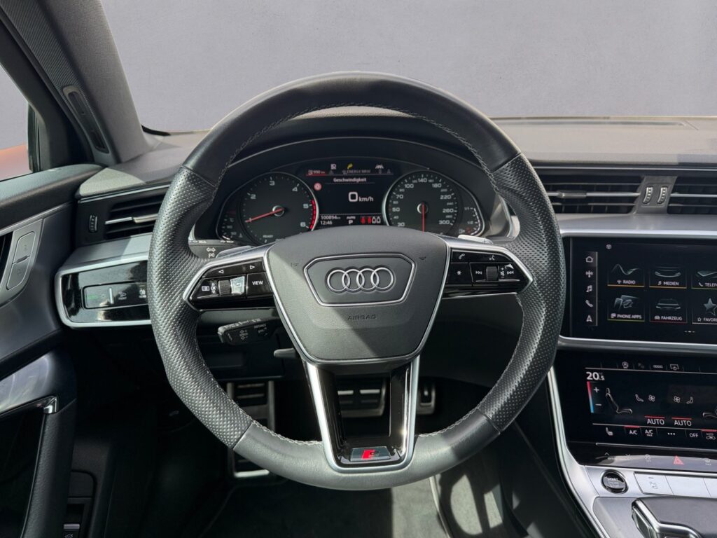 Audi A6 Exposé-Bild 12