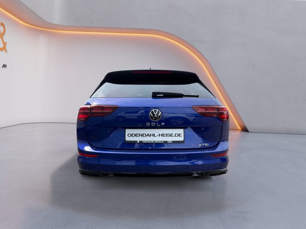 VW Golf Exposé-Bild 4