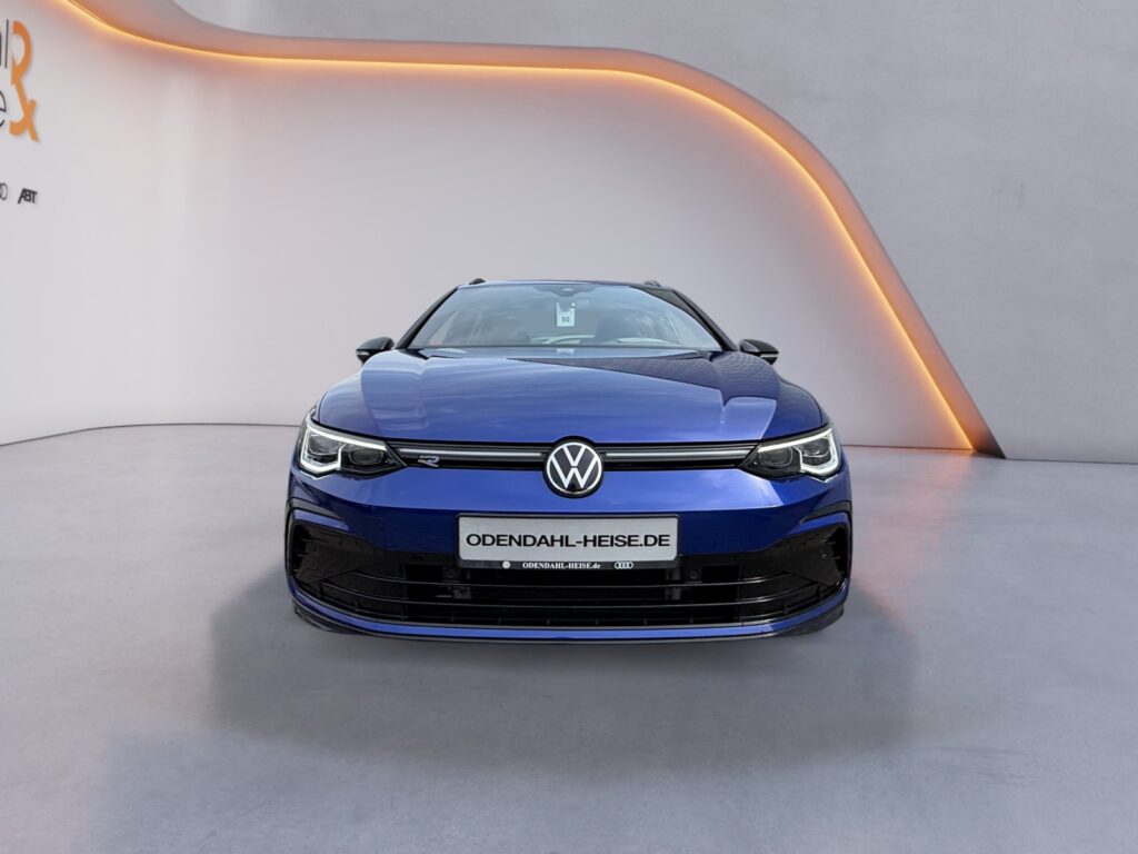 VW Golf Exposé-Bild 8