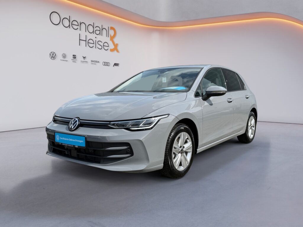 VW Golf Exposé-Bild 1